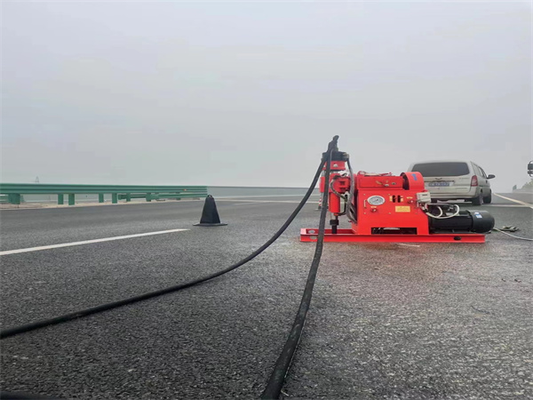 西陵马路路基路面开裂下沉注浆加固灌浆